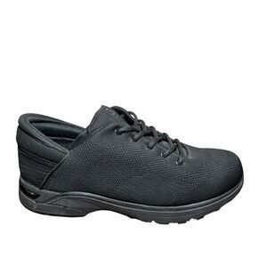 Men’s ZEBA casual walking shoes size 13 W